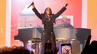 Alicia Keys - Looking For Paradise (en vivo ALICIA + KEYS WORLD TOUR Bogotá, Colombia 2023)