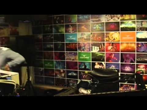 Alexey Romeo Played Hannah - Falling Away (Dis Play Remix).mp4