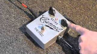 Video thumbnail for Retro Channel The Fuzz Effect Pedal Demo by Phil Vickman