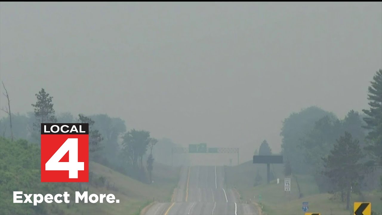 Firefighters battle 3,000-acre wildfire in Northern Michigan