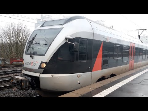 STADLER FLIRT 1 "ET22" & "ET23" als RE16 in Essen Hbf