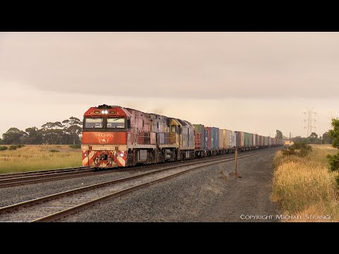 2AM5 Pacific National Container Train Passes SSR Grain (14/12/2021) - PoathTV Australian Railways