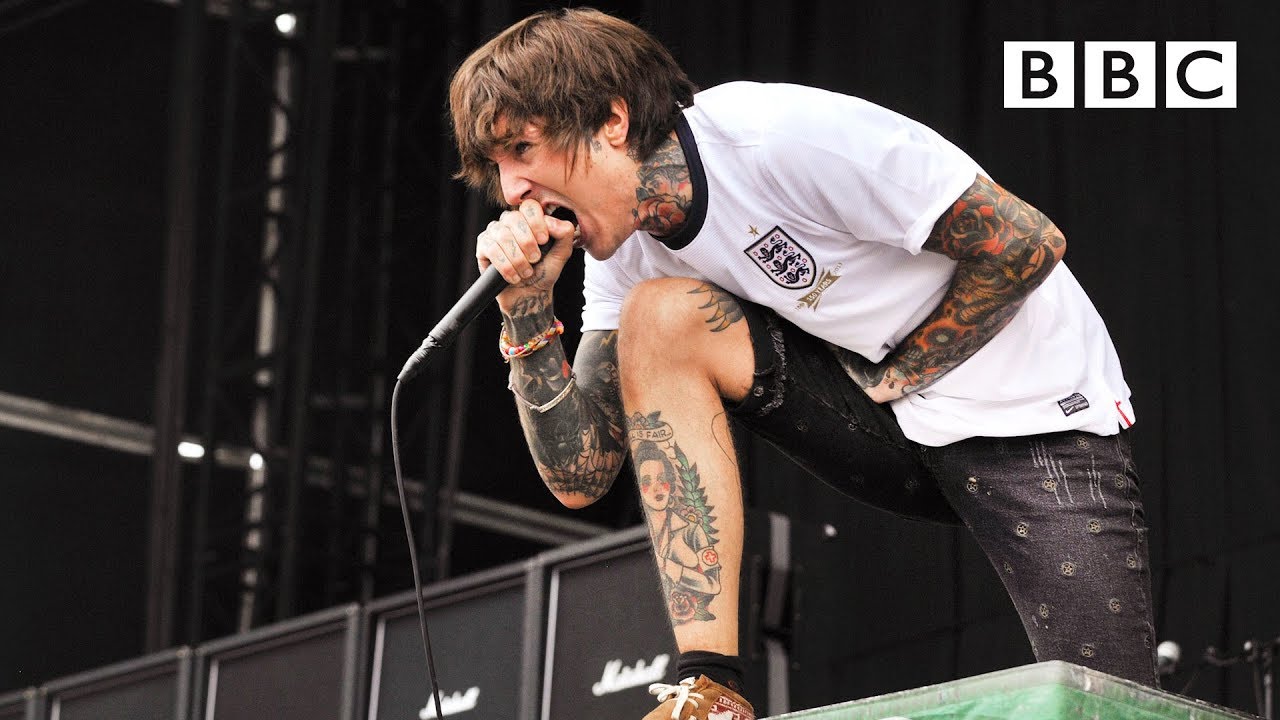 Bring Me The Horizon performs 'Sleepwalking' | Reading Festival - BBC - YouTube