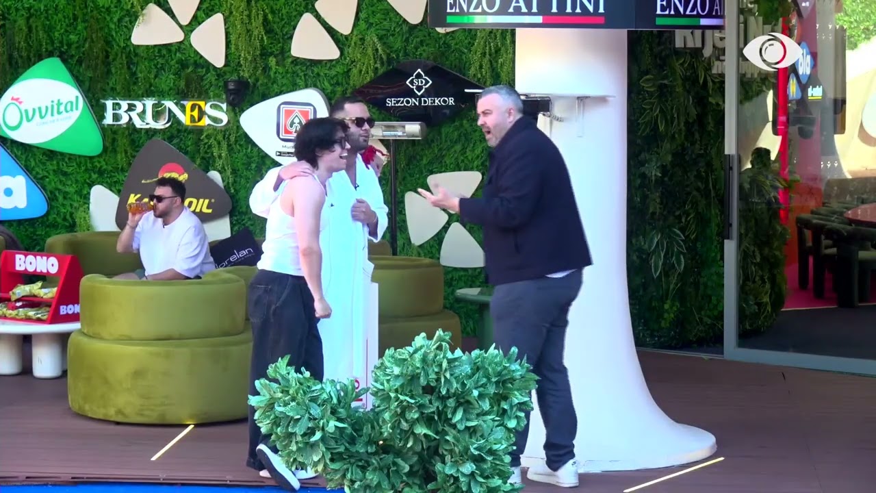 “Të kisha mohuar po të isha djali jot!”/ Rogerti debaton me Stenaldon dhe Mal: Ju kam dhënë jetë...