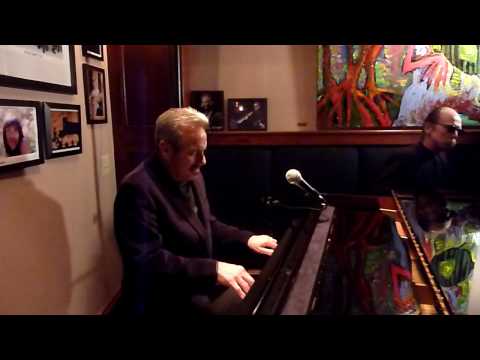 Sid Morris Piano video