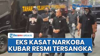 Penampakan Eks Kasat Narkoba Kubar AKP Deky Tiba di Bareskrim, Bugkam soal Dugaan Beking Bandar