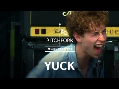 Yuck - The Wall - Pitchfork Music Festival 2011