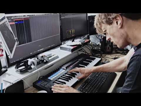 Knut Løchsen playing keys on Anthem for the year 2020 by Addiktio!