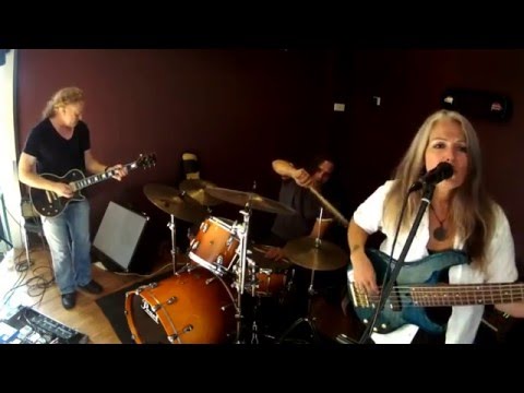 Rebecca Johnson Band * COMPILATION* Live @ The Bradford Hotel - Rutherford (21/2/16)