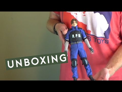 Unboxing the 1/6 scale Leon Kennedy Resident Evil 2 action figure from DAM Toys