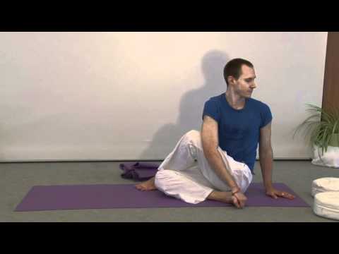 Yogastunde Schwerpunkt Umkehrstellungen - Fortgeschrittene