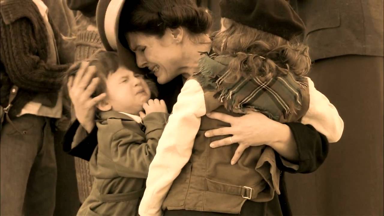 Miniature de la vidéo NICKY'S FAMILY trailer.mov du film La Famille de Nicky