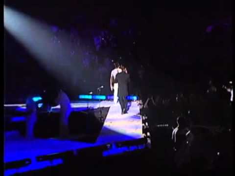 Bonita - Arcangel Ft. Ken-y (Live)