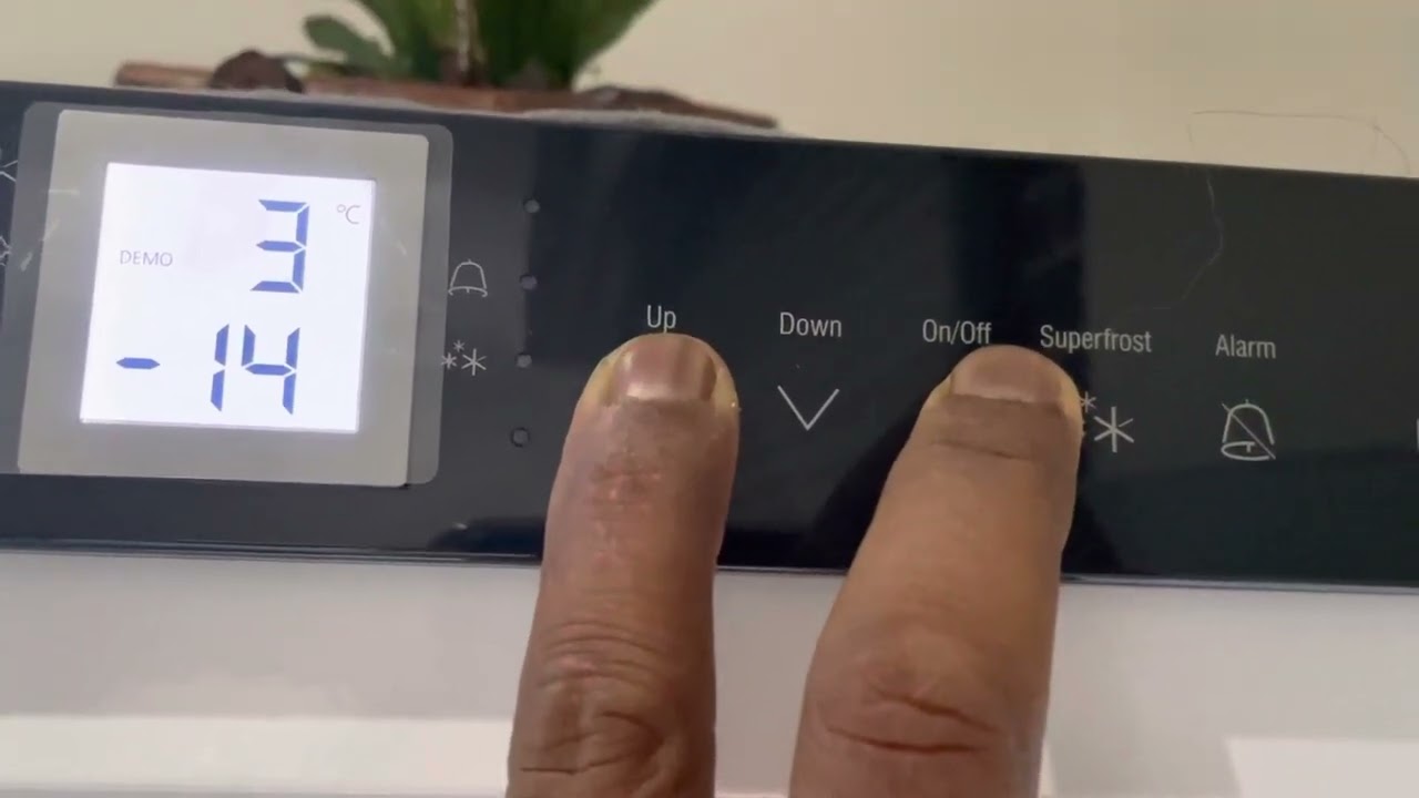 How do I reset my Liebherr freezer? Tipseri