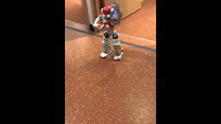 £8000 Robot dances to gangnam style