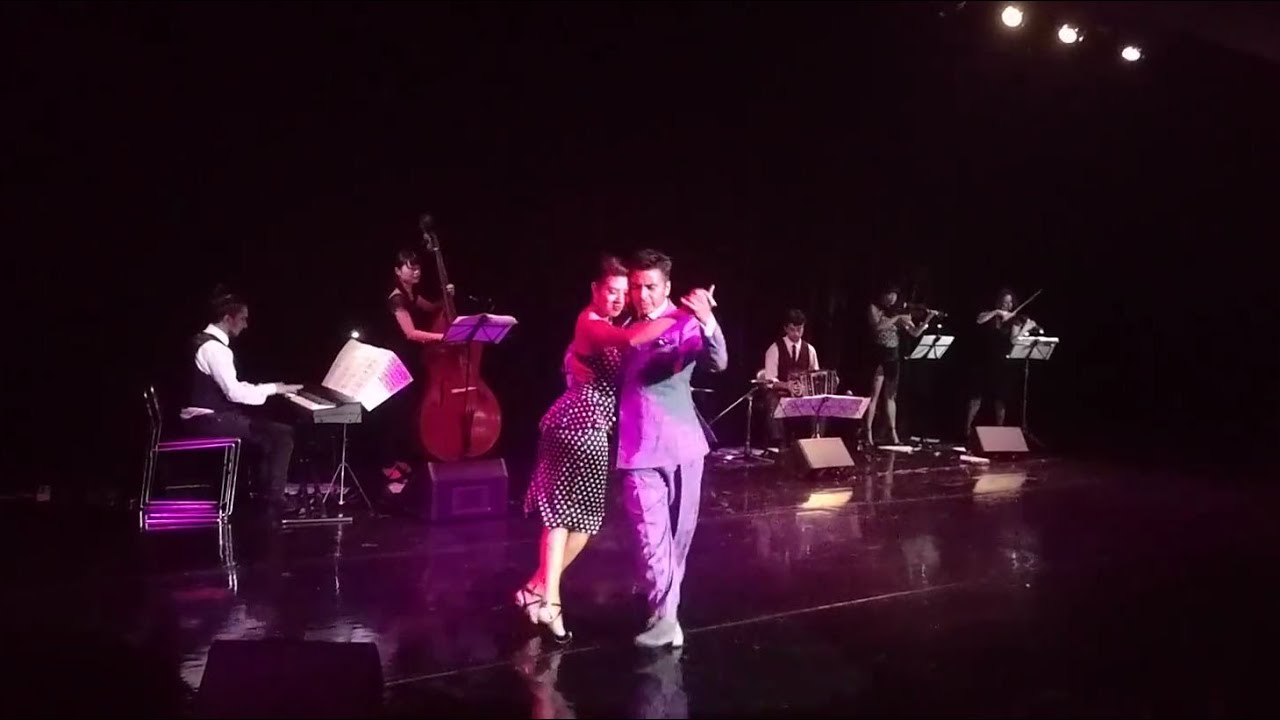 Roxana Suarez & Sebastián Achával | Tango YAPEYÚ | Arg. Tango Salón Festival 2018 | Calle Corrientes