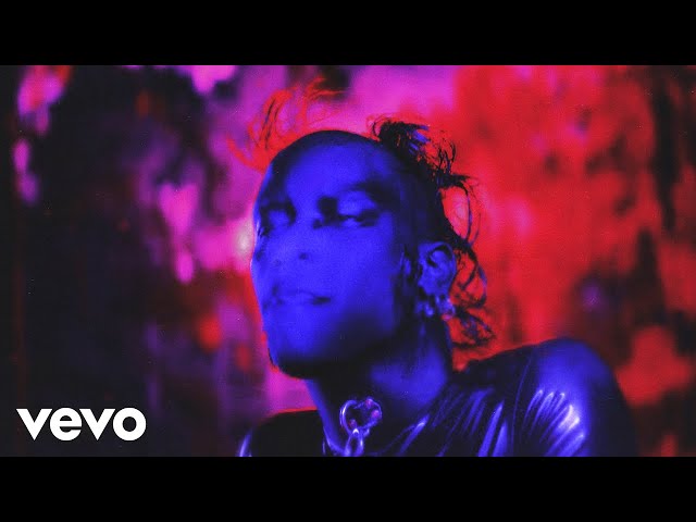 Descubre la historia de Yves Tumor: su estilo musical, sus canciones y sus conciertos