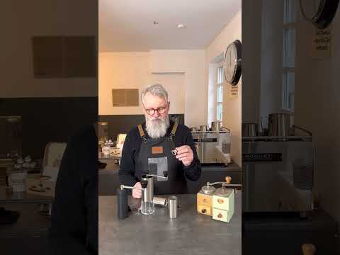 Sind alle Handmühlen gleich gut?🤔 #lapuzia #fragdenröster #kaffeerösterei #kaffeemühle