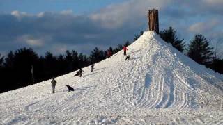 preview picture of video 'Sliding on the Snow Volcano, Bethel, Maine Winterfest'