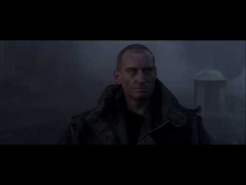 Alien 3 - Doctor finds Ripley on the beach (HD)