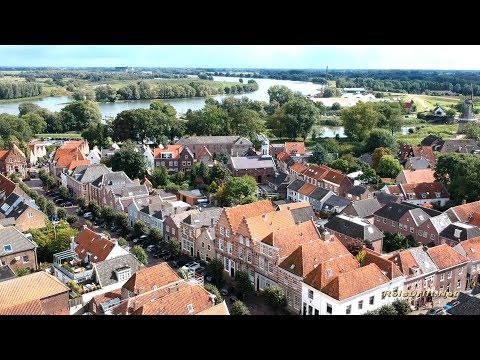 Vestingstad Woudrichem. Er buiten, er binnen, er boven...