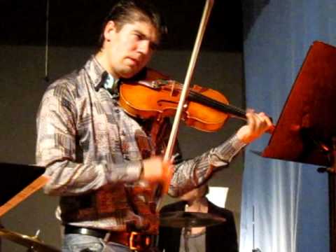 Mikhail Zatin performs a transcription of Didier Lockwood`s solo over "Summertime"