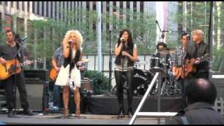 Little Big Town sound checks, New York City - &quot;All The Way Down&quot; and &quot;Boondocks&quot;