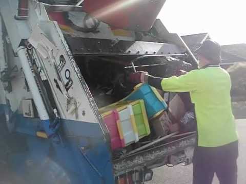 Double The Kerbsides - Truck 87