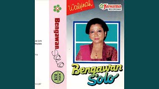 Download lagu Kr. Sekuntum Bunga Di Puncak Giri (feat. Orkes Gema Puspita) mp3