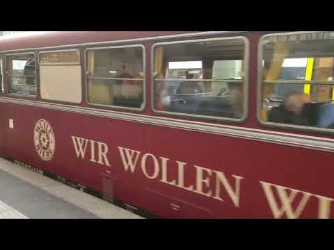 Roter Flitzer in Stuttgart Hbf!! Nach Stuttgart -Vaihingen