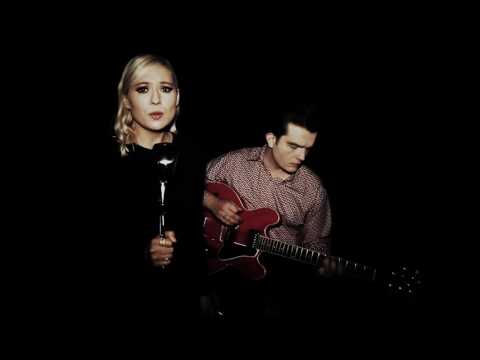 Jo Wedin & Jean Felzine - Un jour de plus un jour de moins (Clip officiel)