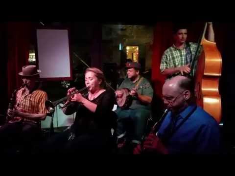 "The Canal Street Blues"  -  The Shotgun Jazz Band