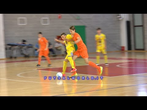 2/6/17 FINAL EIGHT  Napoli C5 - Orange Futsal Asti , highlights , giovanissimi