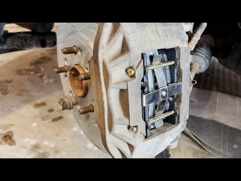 How to Replace Front Brakes and Rotors on a 1998 Lexus LS400