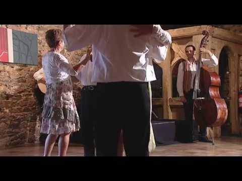 Trois coups de talons par l' Orchestre Dominique Moisan
