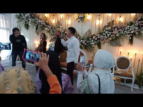 keseruan konser di acara nikahan ...bareng vokalis ato angkasa band colab ruri republik...