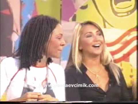 Yonca Evcimik - Hoscakal (Defne Joy Foster 2001)