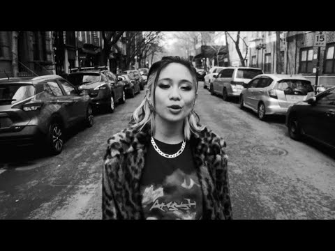 NIKI - Too Much Of A Good Thing (Official Music Video)