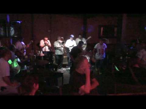 "BLUZ XPRECIANS" the BadBoneShuffle