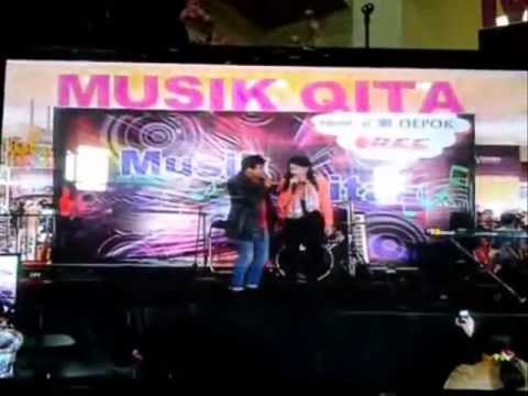 Sultan Feat. Ratna Listy in DETOS (Depok Town Square) Depok - Cinta Adalah Cinta