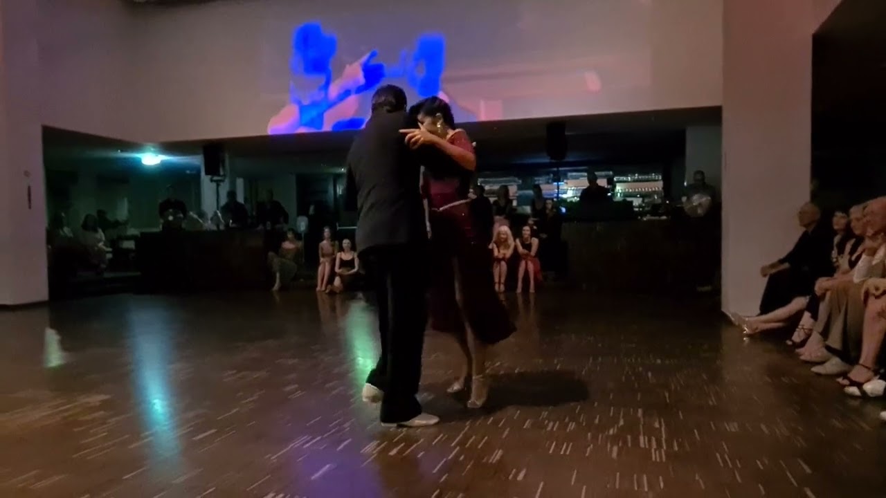 Sofia Saborido & Pablo Inza dancing Milonga @Tangobar Vienna 4/4