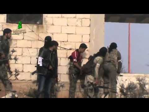 تقدم العناصر لاقتحام أحد حواجز النظام خان شيخون في محافظة إدلب من قبل الجبهة الإسلامية