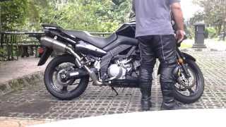 preview picture of video 'DL1000 V-Strom with frankenstein exhaust'