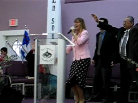 Eziliana cantando 2006. Fogo puro