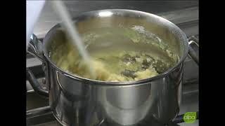 Réaliser un roux blond