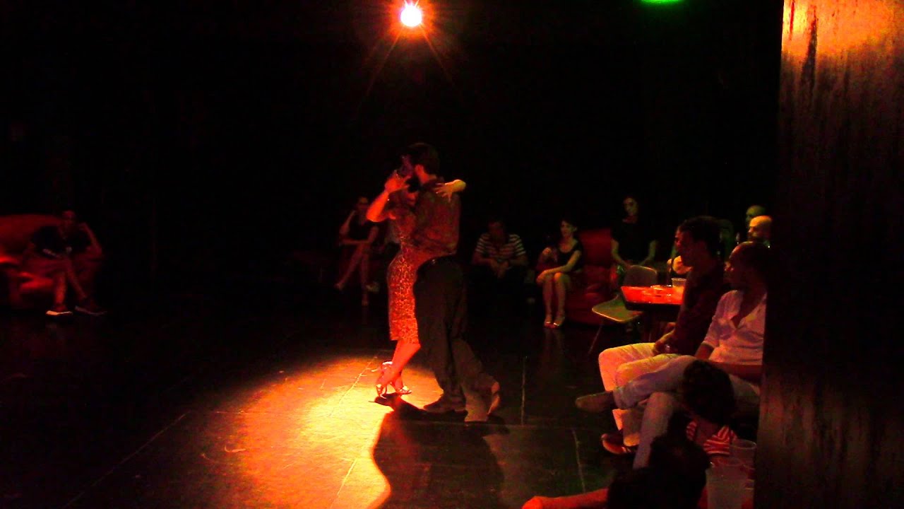 Maja Petrović  & Marko Miljević  - "Cualquier cosa" - Domingo Federico/Enzo Valentino - 1