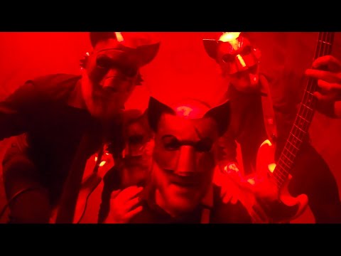 The Fouxes - Good Times Behind The Scenes