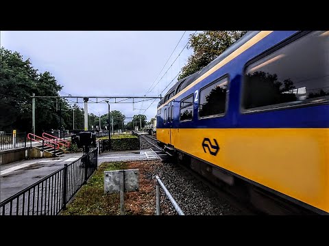 ICMm vs. Nunspeet Part 6: 10-car blasts full speed through Nunspeet! - Fly-by -