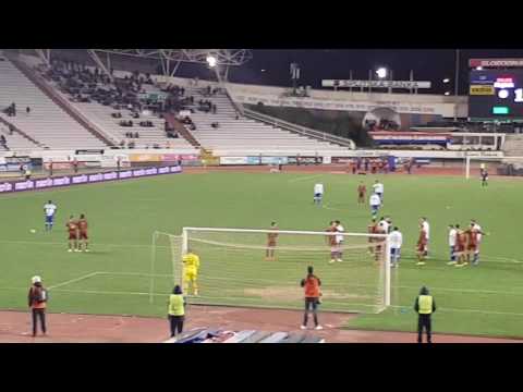 Hajduk : Rijeka 11.03.2017. Upad navijača na teren