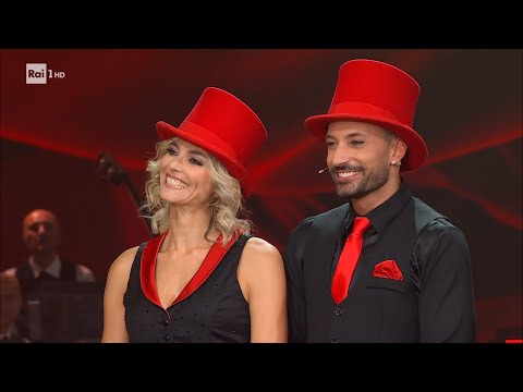 Il giudizio sul Charleston di Francesca Fialdini e Giovanni Pernice - Ballando con le Stelle 04/10/2